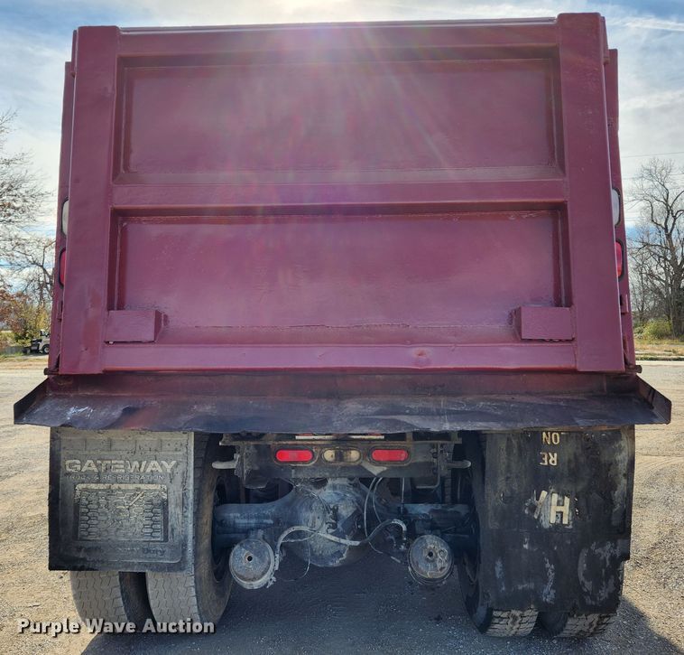 image for item JB9699 2004 Western Star 4900FA  dump truck
