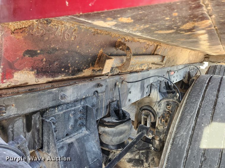 image for item JB9699 2004 Western Star 4900FA  dump truck