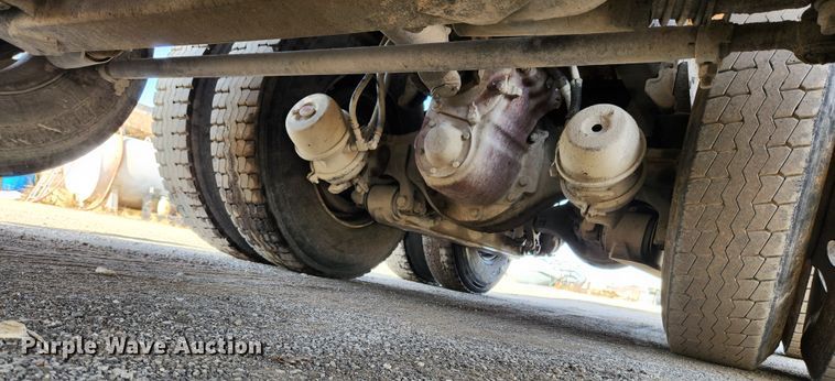 image for item JB9699 2004 Western Star 4900FA  dump truck