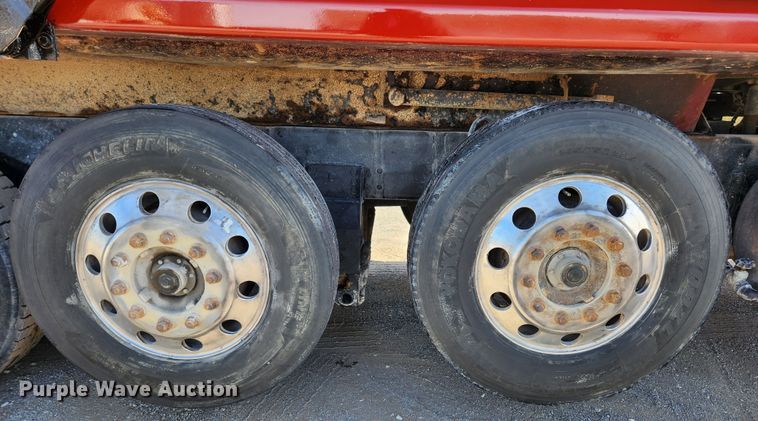 image for item JB9699 2004 Western Star 4900FA  dump truck