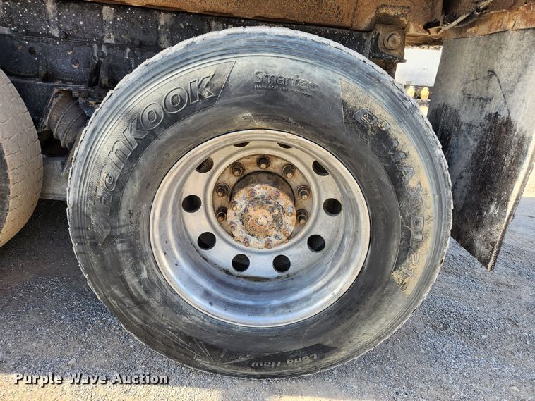 image for item JB9699 2004 Western Star 4900FA  dump truck