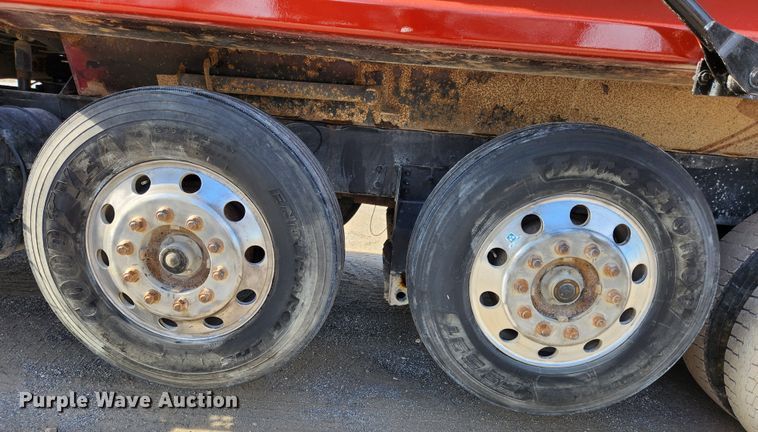 image for item JB9699 2004 Western Star 4900FA  dump truck