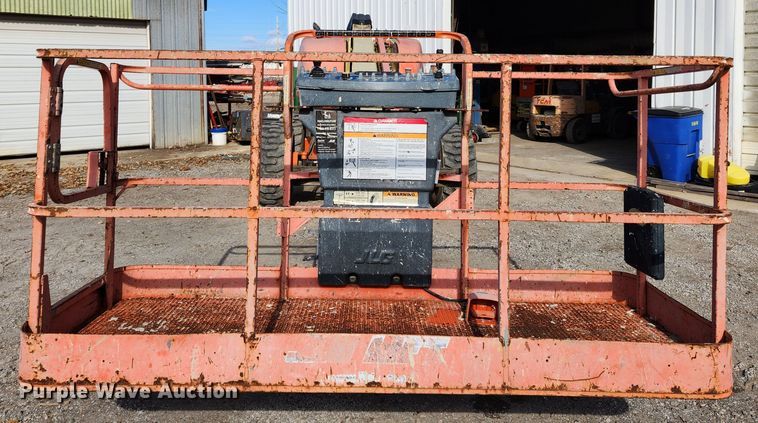 image for item JB9727 2000 JLG 600S  boom lift