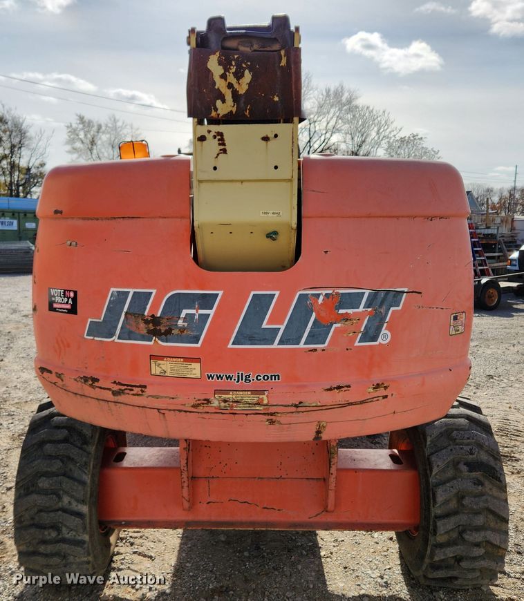 image for item JB9727 2000 JLG 600S  boom lift