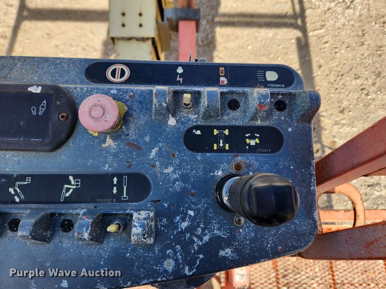 image for item JB9727 2000 JLG 600S  boom lift