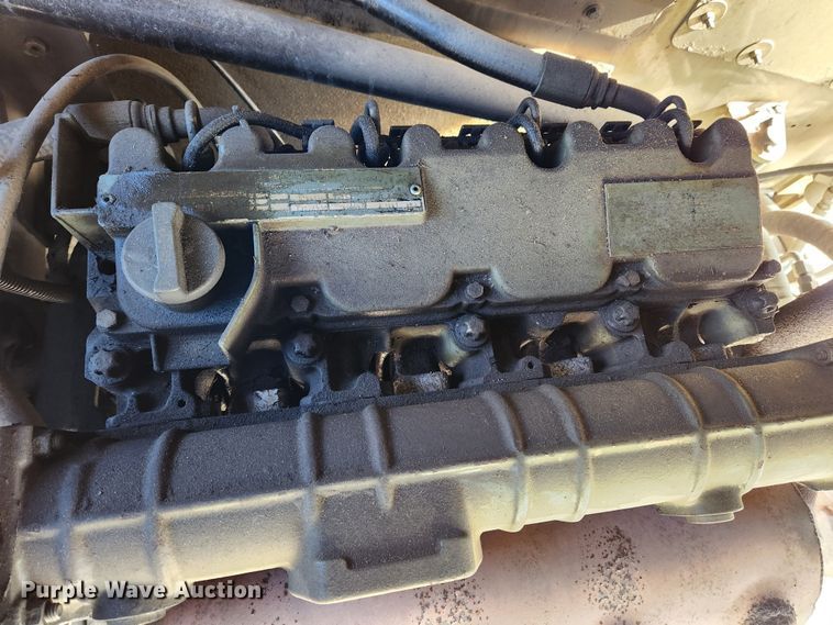 image for item JB9727 2000 JLG 600S  boom lift