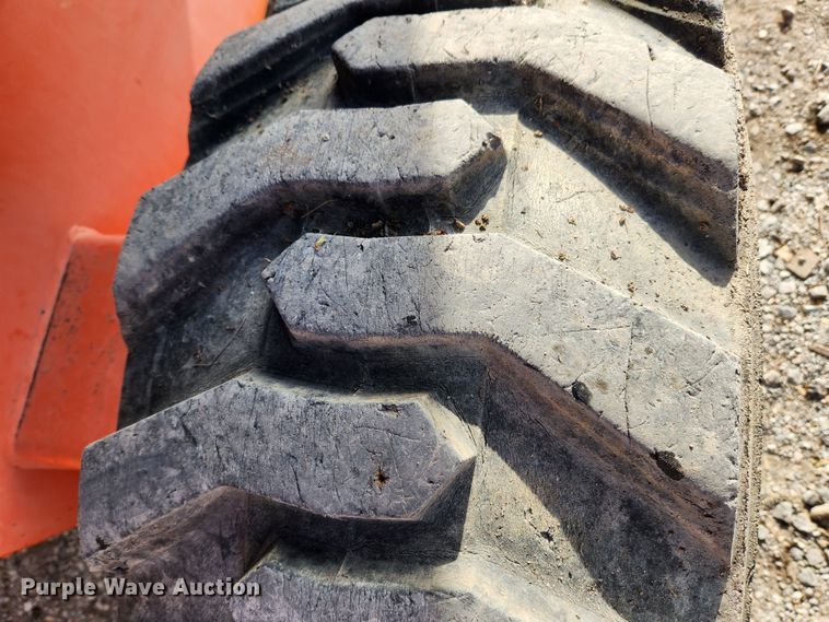 image for item JB9727 2000 JLG 600S  boom lift