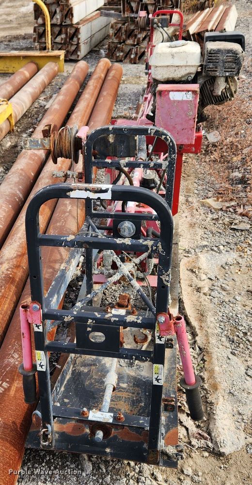 image for item JB9734 Razorback  screed