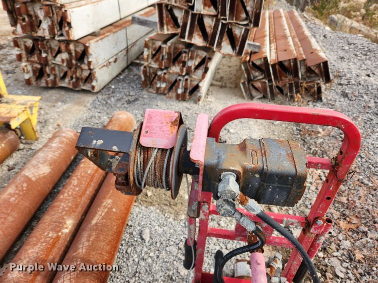 image for item JB9734 Razorback  screed