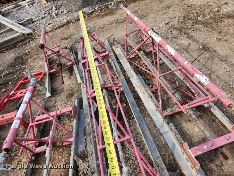 image for item JB9734 Razorback  screed