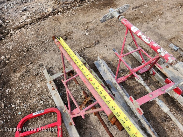 image for item JB9734 Razorback  screed