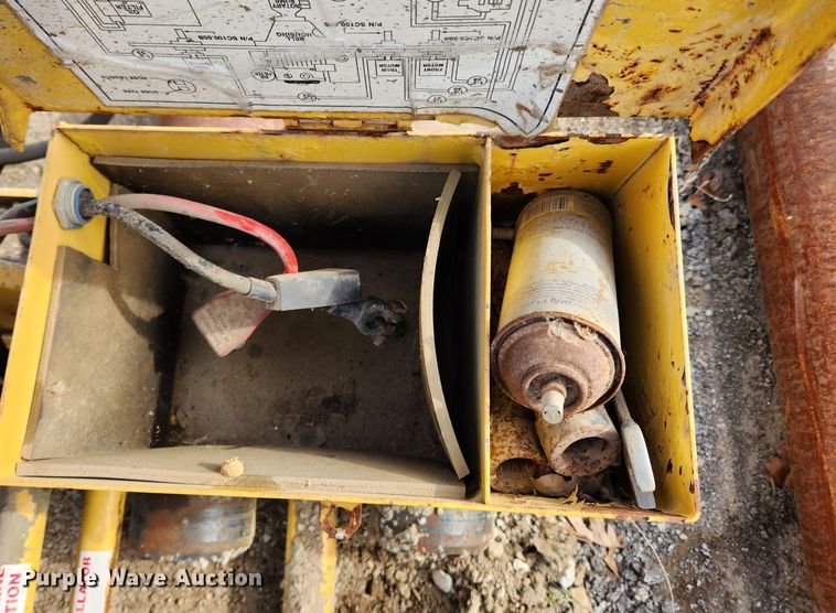 image for item JB9736 Terramite  roller screed