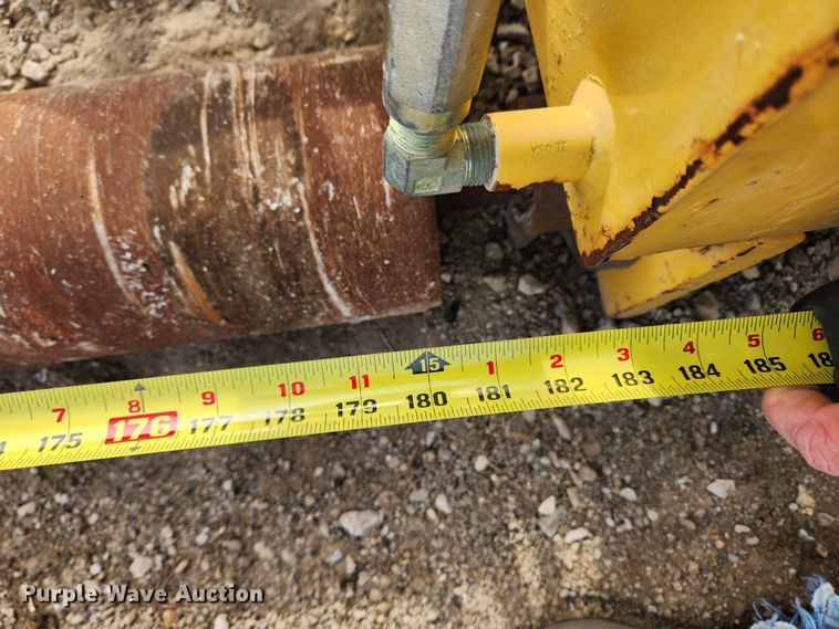 image for item JB9736 Terramite  roller screed