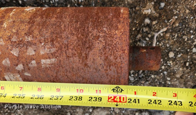 image for item JB9736 Terramite  roller screed