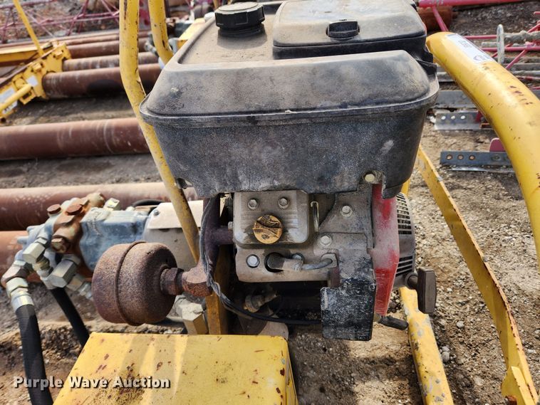 image for item JB9737 Terramite  roller screed