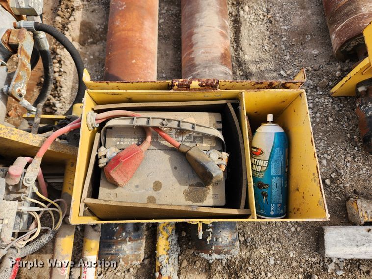 image for item JB9737 Terramite  roller screed