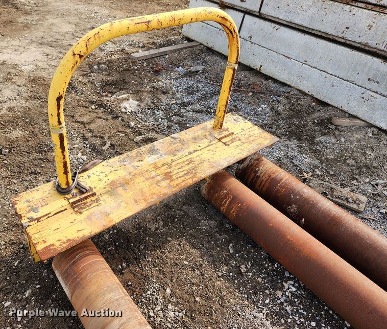 image for item JB9737 Terramite  roller screed