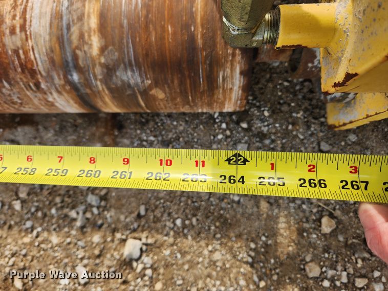 image for item JB9737 Terramite  roller screed