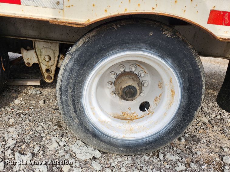 image for item JB9741 2006 Brooks Brothers OW-22.5K-A  equipment trailer