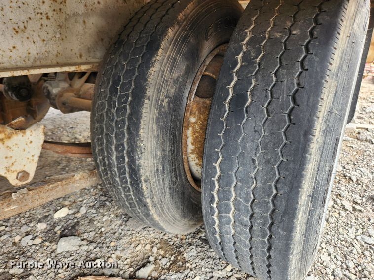 image for item JB9741 2006 Brooks Brothers OW-22.5K-A  equipment trailer