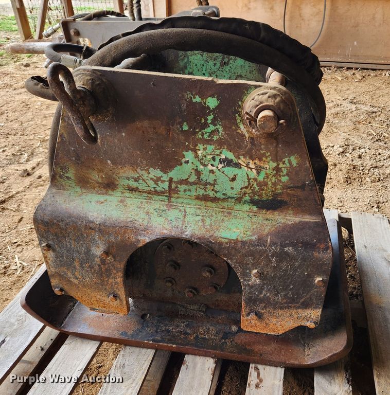 image for item JB9747 Tramac TraPac  plate compactor