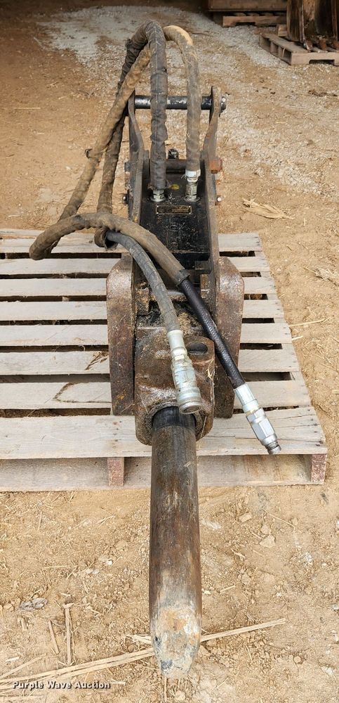 image for item JB9748 Case CH1000  breaker