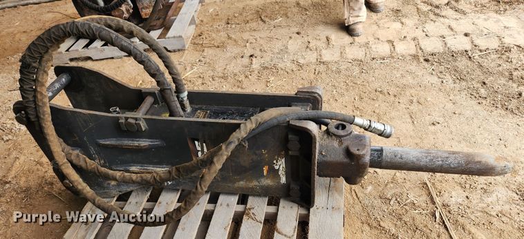 image for item JB9748 Case CH1000  breaker