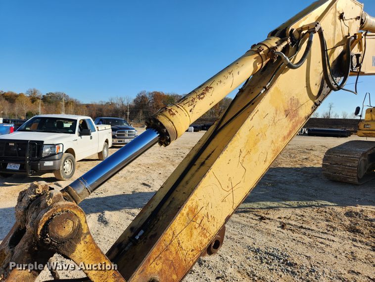 image for item JB9772 1997 Komatsu PC400LC-6  excavator