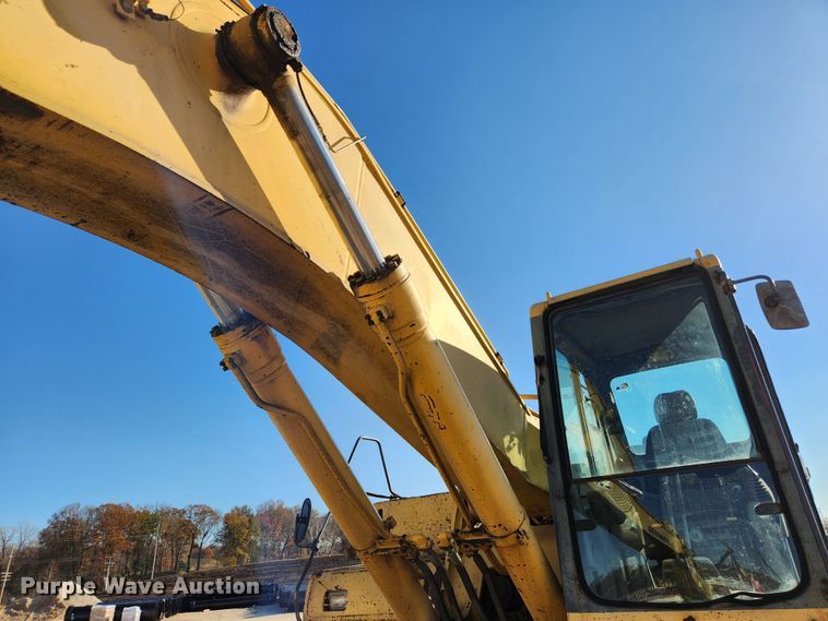 image for item JB9772 1997 Komatsu PC400LC-6  excavator