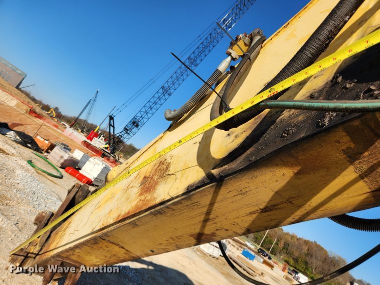 image for item JB9772 1997 Komatsu PC400LC-6  excavator