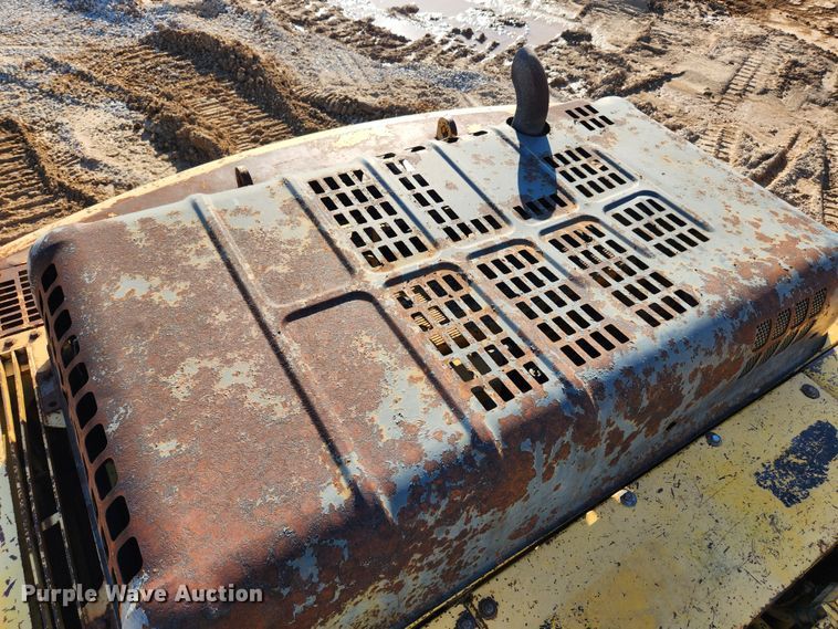 image for item JB9772 1997 Komatsu PC400LC-6  excavator