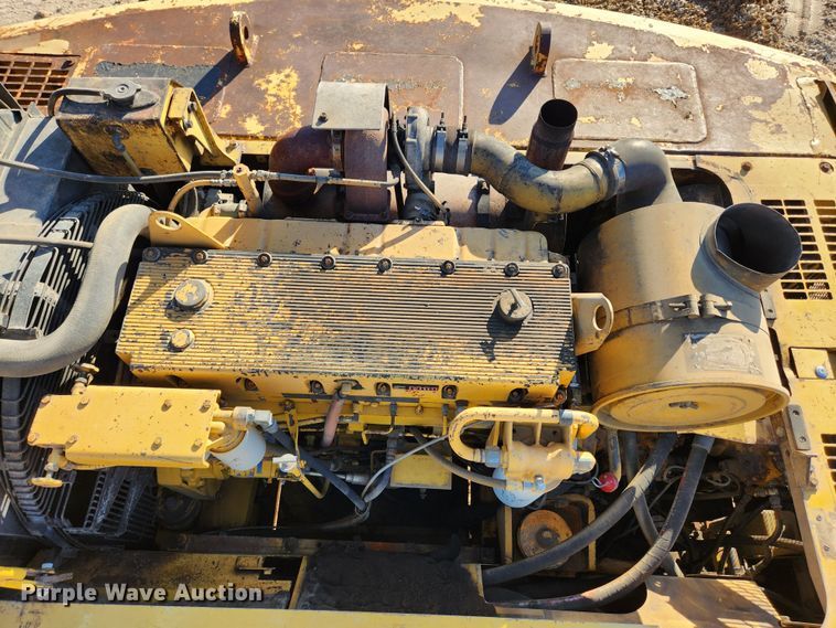 image for item JB9772 1997 Komatsu PC400LC-6  excavator