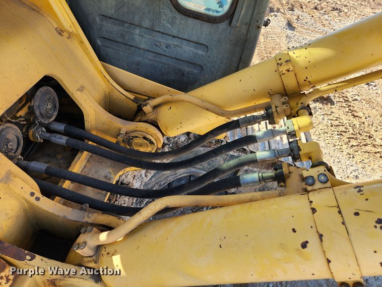 image for item JB9772 1997 Komatsu PC400LC-6  excavator