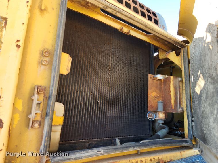 image for item JB9772 1997 Komatsu PC400LC-6  excavator