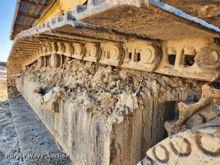 image for item JB9772 1997 Komatsu PC400LC-6  excavator