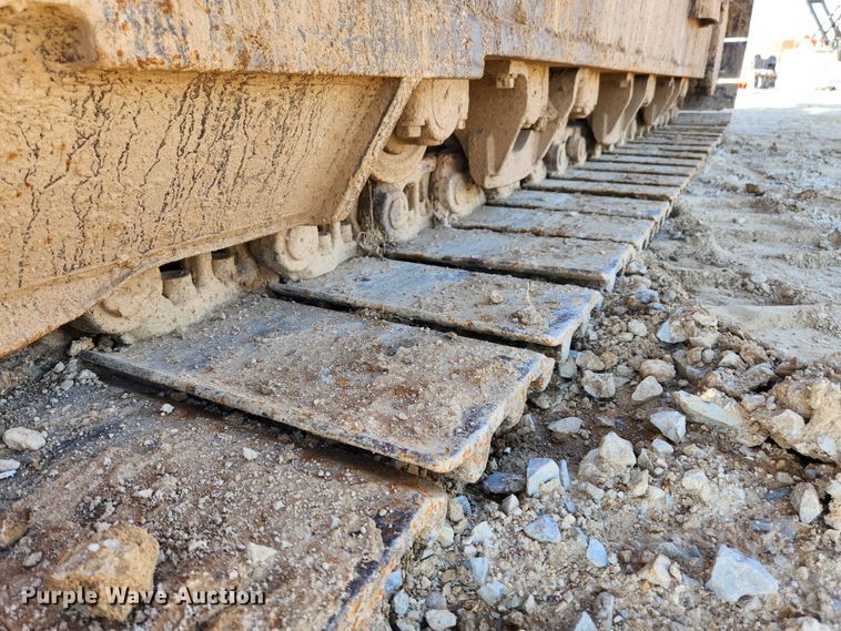 image for item JB9772 1997 Komatsu PC400LC-6  excavator