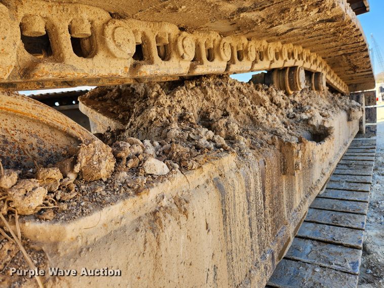 image for item JB9772 1997 Komatsu PC400LC-6  excavator