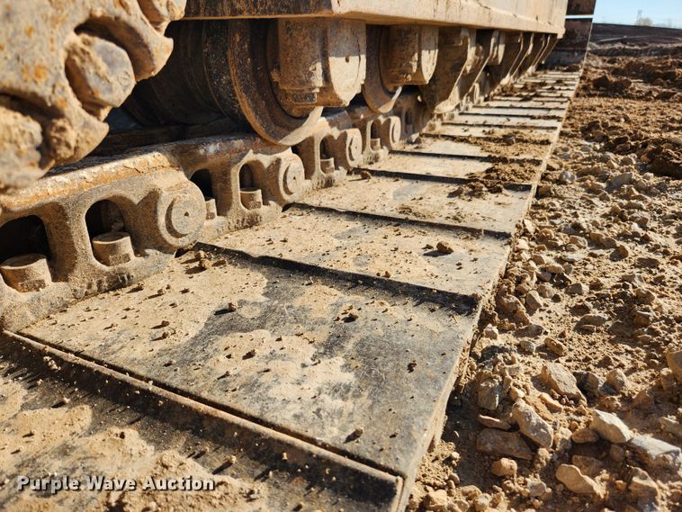 image for item JB9772 1997 Komatsu PC400LC-6  excavator