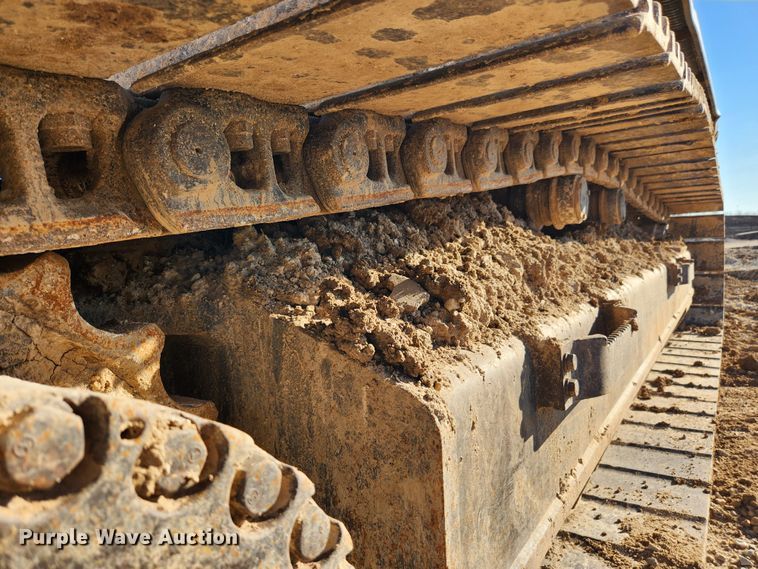 image for item JB9772 1997 Komatsu PC400LC-6  excavator