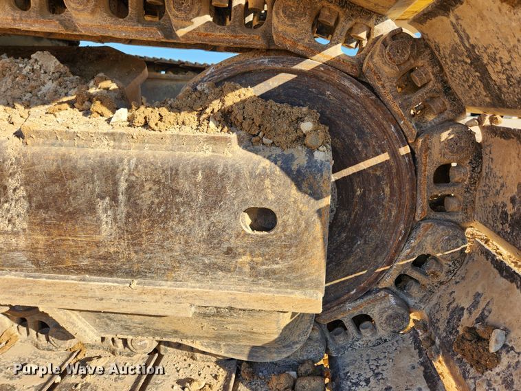 image for item JB9772 1997 Komatsu PC400LC-6  excavator