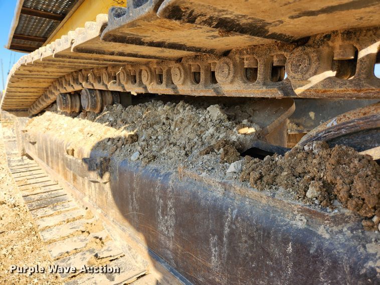 image for item JB9772 1997 Komatsu PC400LC-6  excavator