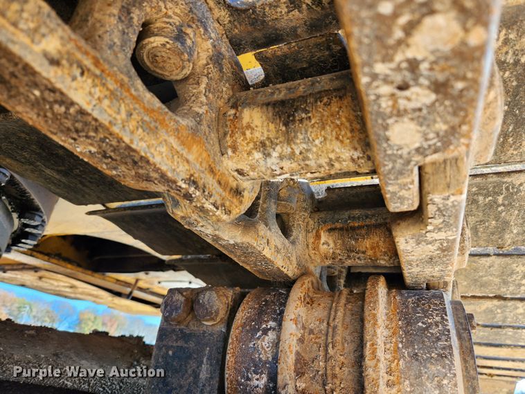 image for item JB9772 1997 Komatsu PC400LC-6  excavator