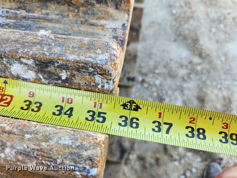 image for item JB9772 1997 Komatsu PC400LC-6  excavator