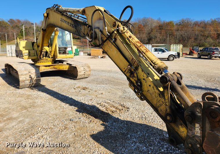 image for item JB9773 1992 Komatsu PC220LC  excavator