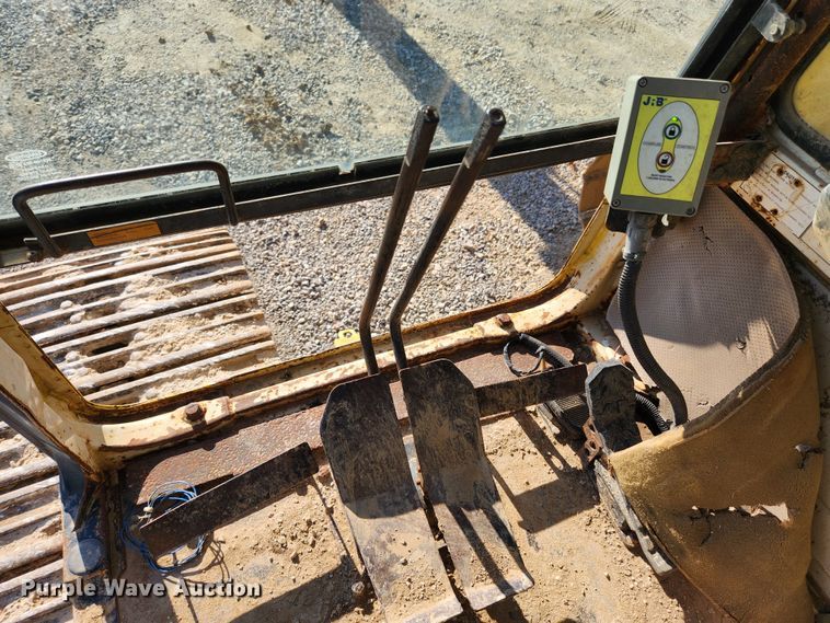 image for item JB9773 1992 Komatsu PC220LC  excavator