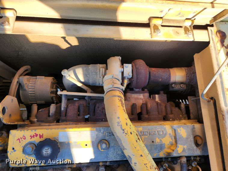 image for item JB9773 1992 Komatsu PC220LC  excavator