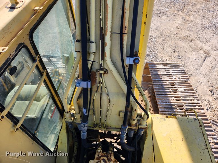 image for item JB9773 1992 Komatsu PC220LC  excavator
