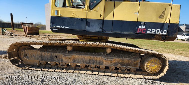 image for item JB9773 1992 Komatsu PC220LC  excavator
