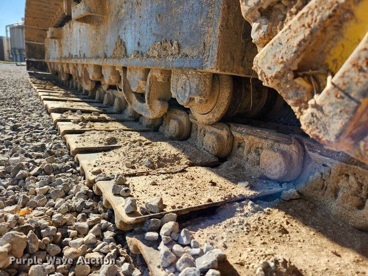 image for item JB9773 1992 Komatsu PC220LC  excavator