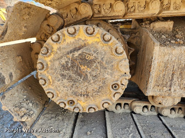 image for item JB9773 1992 Komatsu PC220LC  excavator